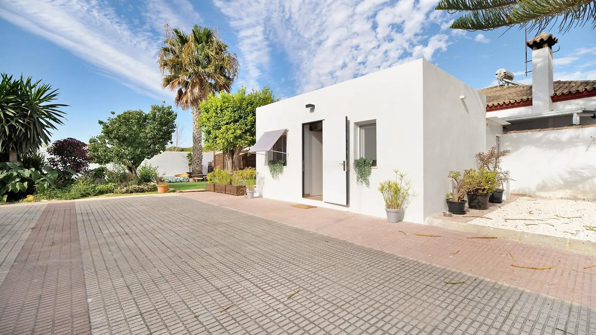 Estudio Limon Y Sal Chiclana de la Frontera 0*,  Spain